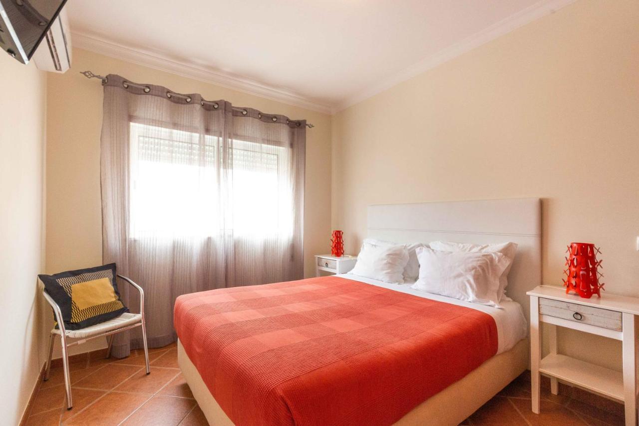 Villa Marquez Apartments วีลาเรอัลเดซานโตอันโตนิโอ ภายนอก รูปภาพ