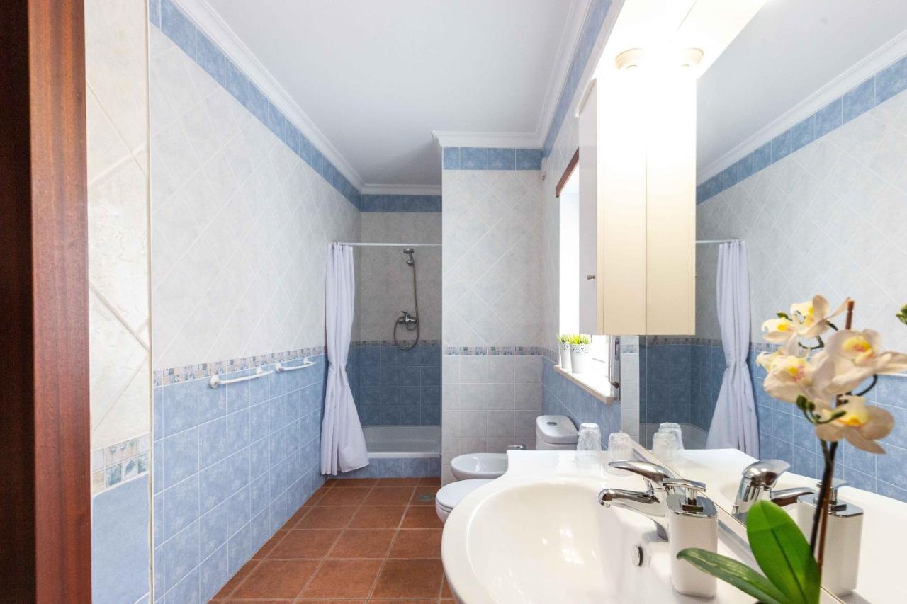 Villa Marquez Apartments วีลาเรอัลเดซานโตอันโตนิโอ ภายนอก รูปภาพ