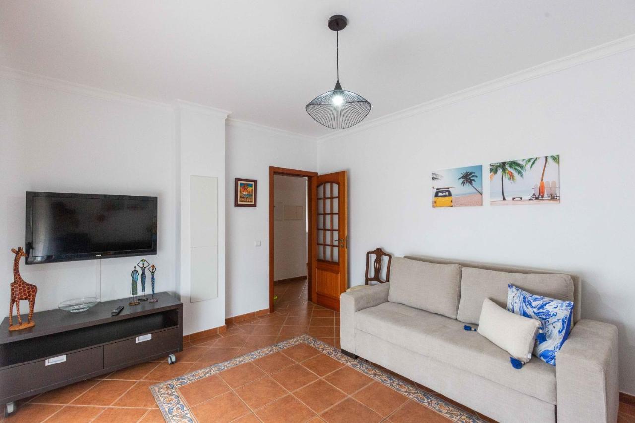Villa Marquez Apartments วีลาเรอัลเดซานโตอันโตนิโอ ภายนอก รูปภาพ