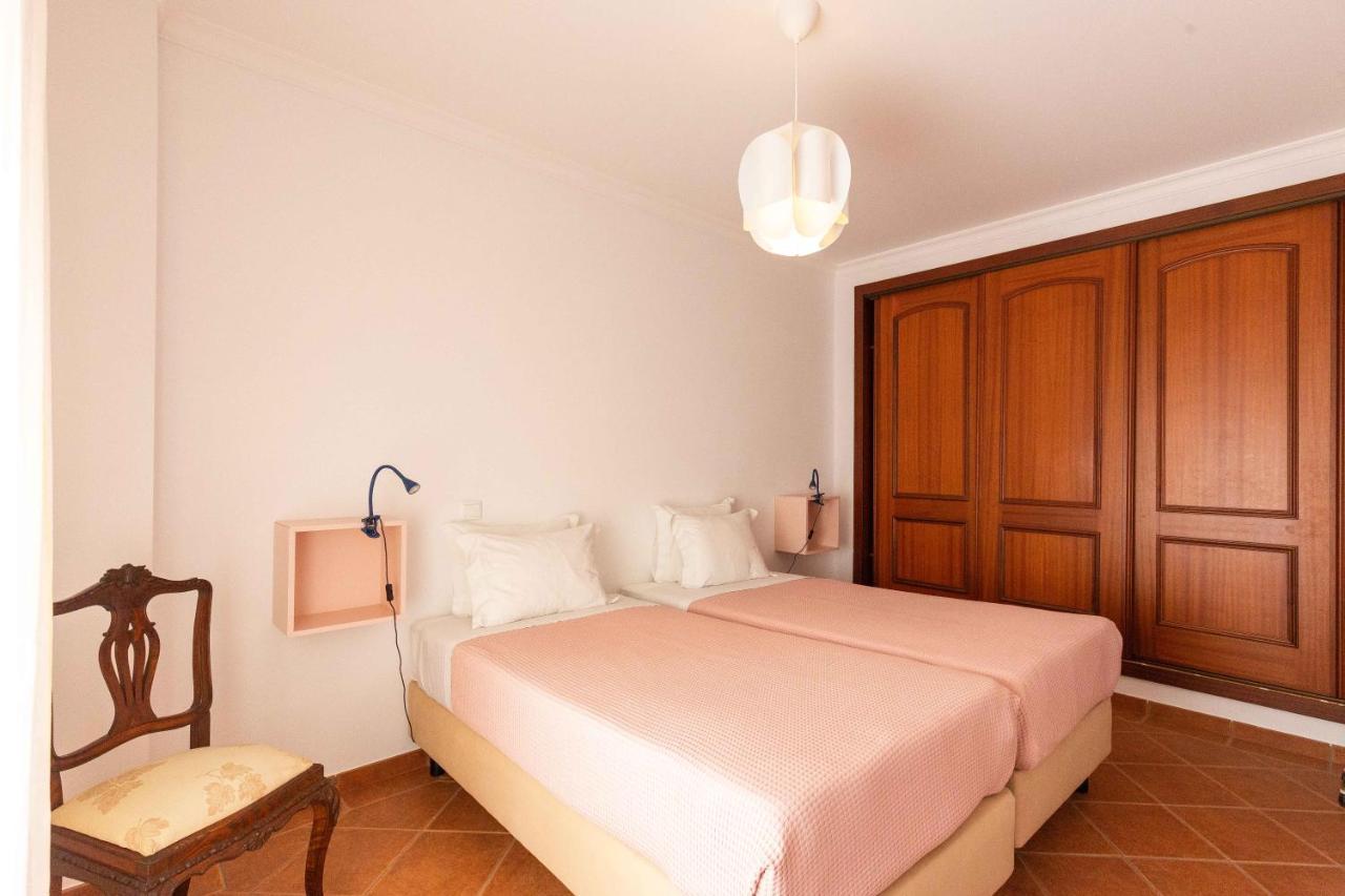 Villa Marquez Apartments วีลาเรอัลเดซานโตอันโตนิโอ ภายนอก รูปภาพ