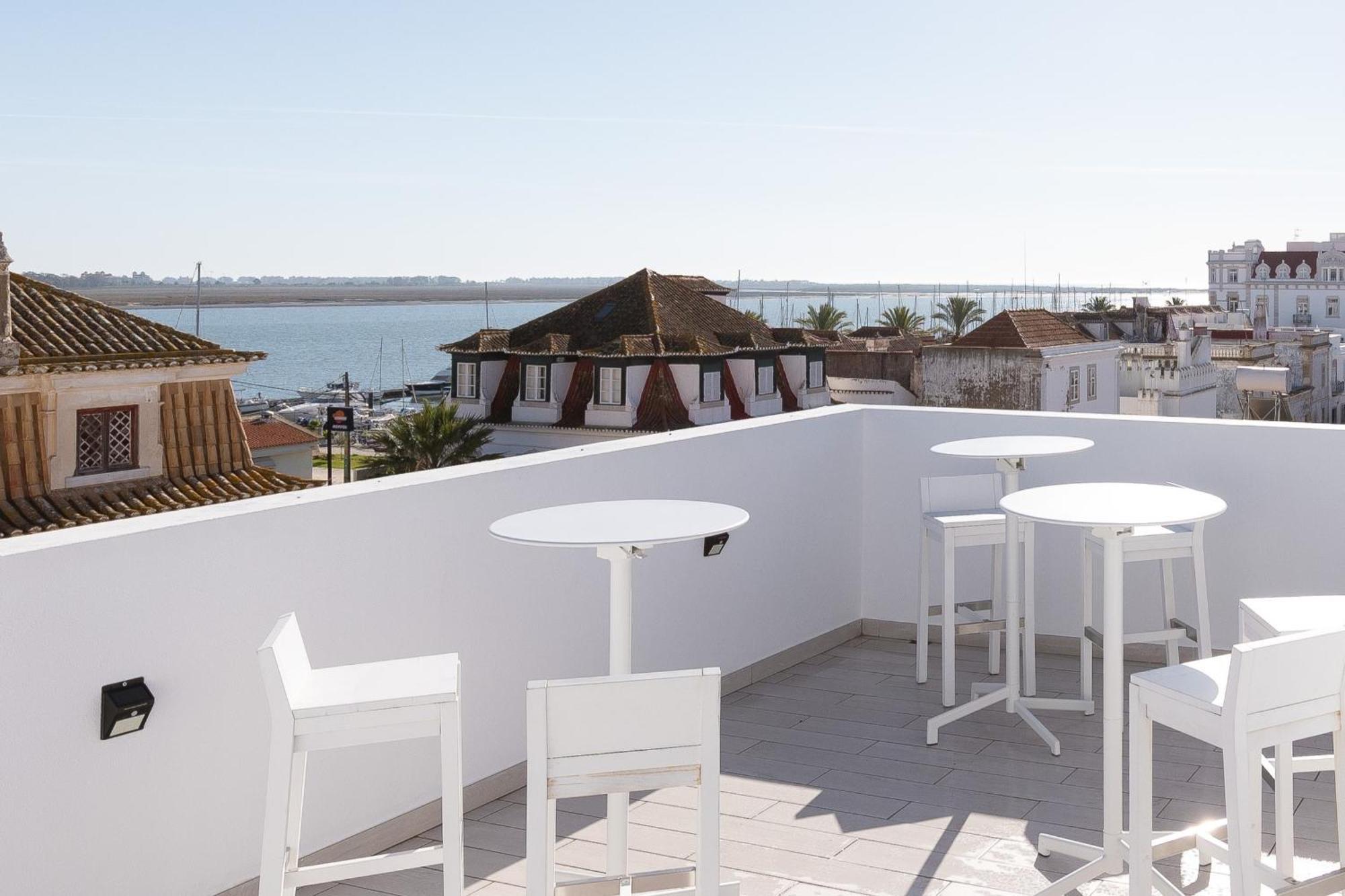 Villa Marquez Apartments วีลาเรอัลเดซานโตอันโตนิโอ ภายนอก รูปภาพ